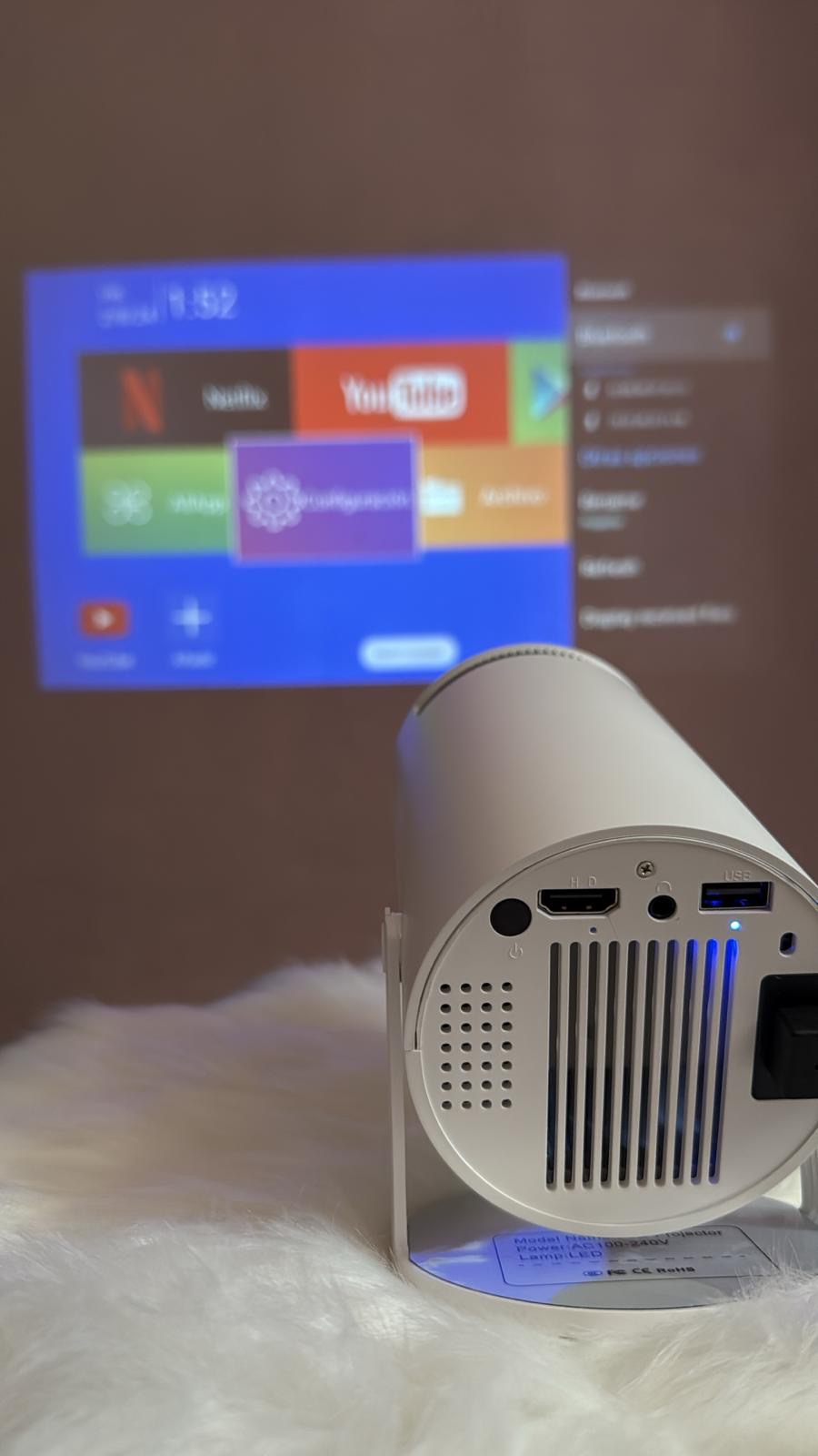 Mini Proyector portátil Android FullHD